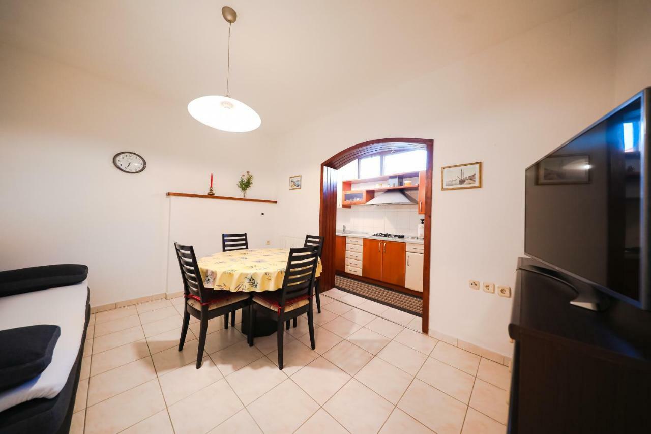 זאדאר Apartman Antisin מראה חיצוני תמונה
