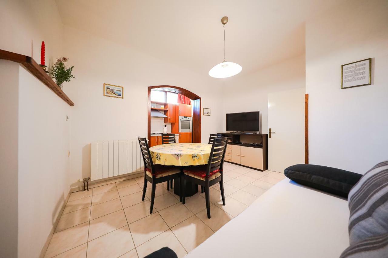זאדאר Apartman Antisin מראה חיצוני תמונה